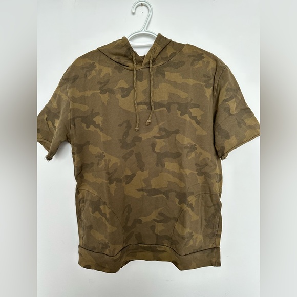 Short Sleeve Hoodie - Picture 1 of 3